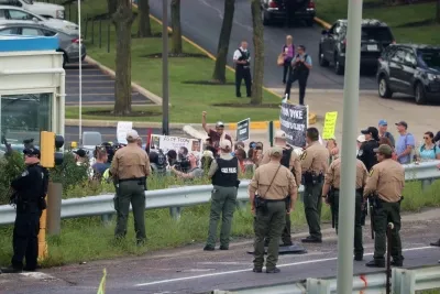 What Happened in the US Mass Stabbing at Walmart Store?