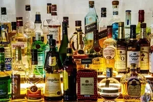 196 Boxes of Illegal Liquor Smuggled from Haryana to Gujarat Seized