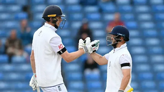 Should Jadeja Bowl Longer Spells and How Can India Rotate Pacers for Wickets?