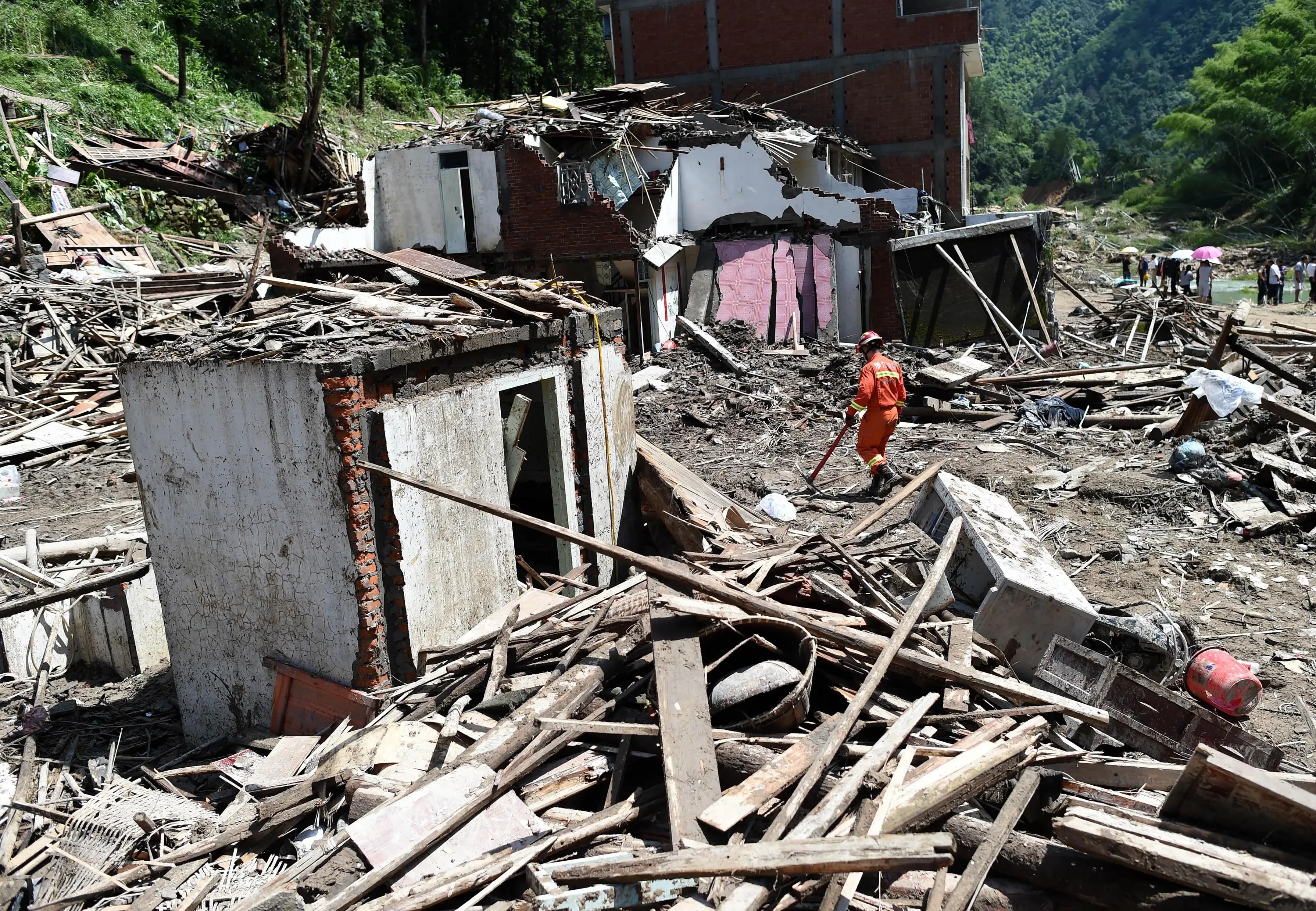 200 individuals evacuated following deadly landslide in Sichuan, China