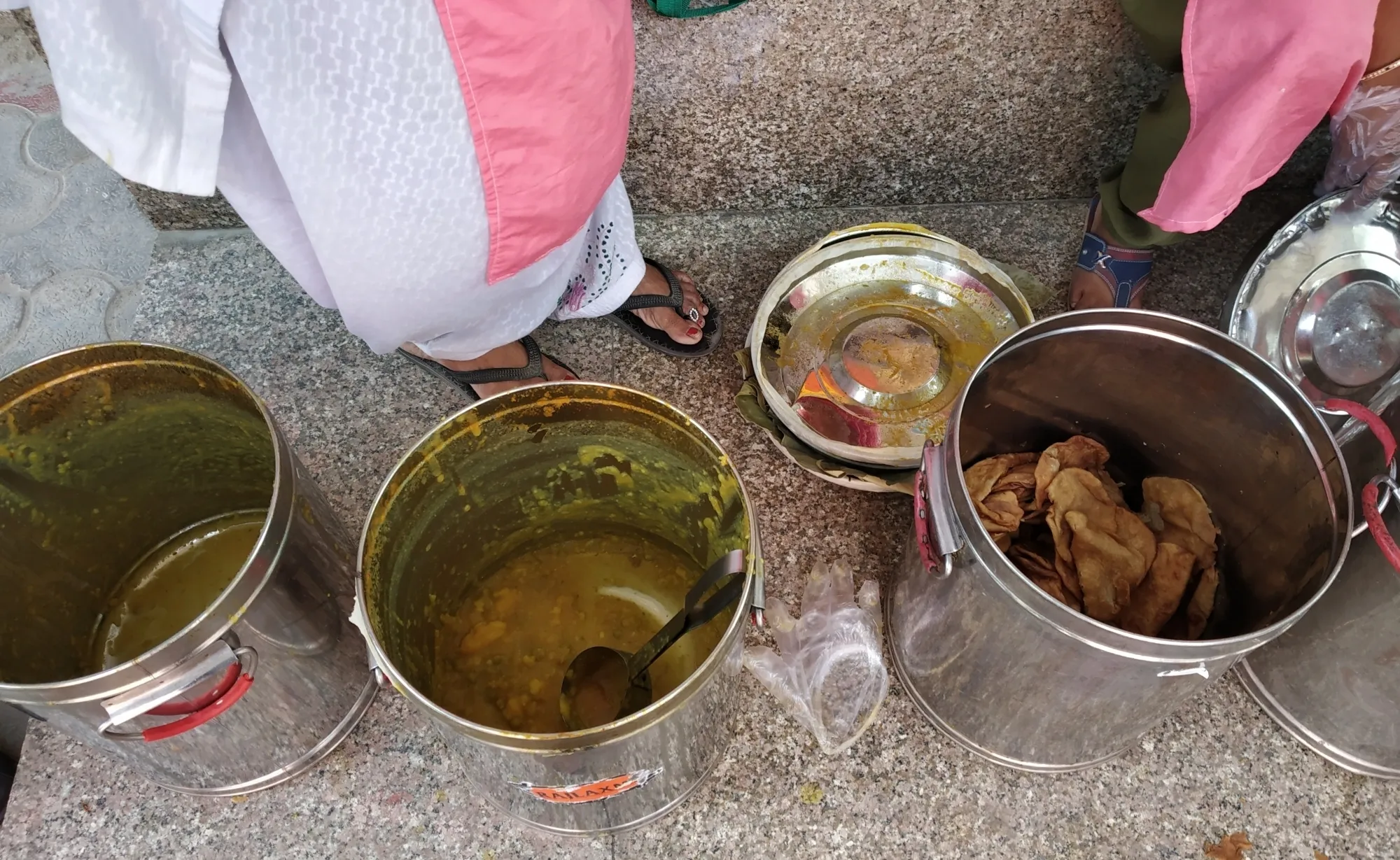 What Caused 24 Children to Fall Ill After a Mid-Day Meal in Deoghar?