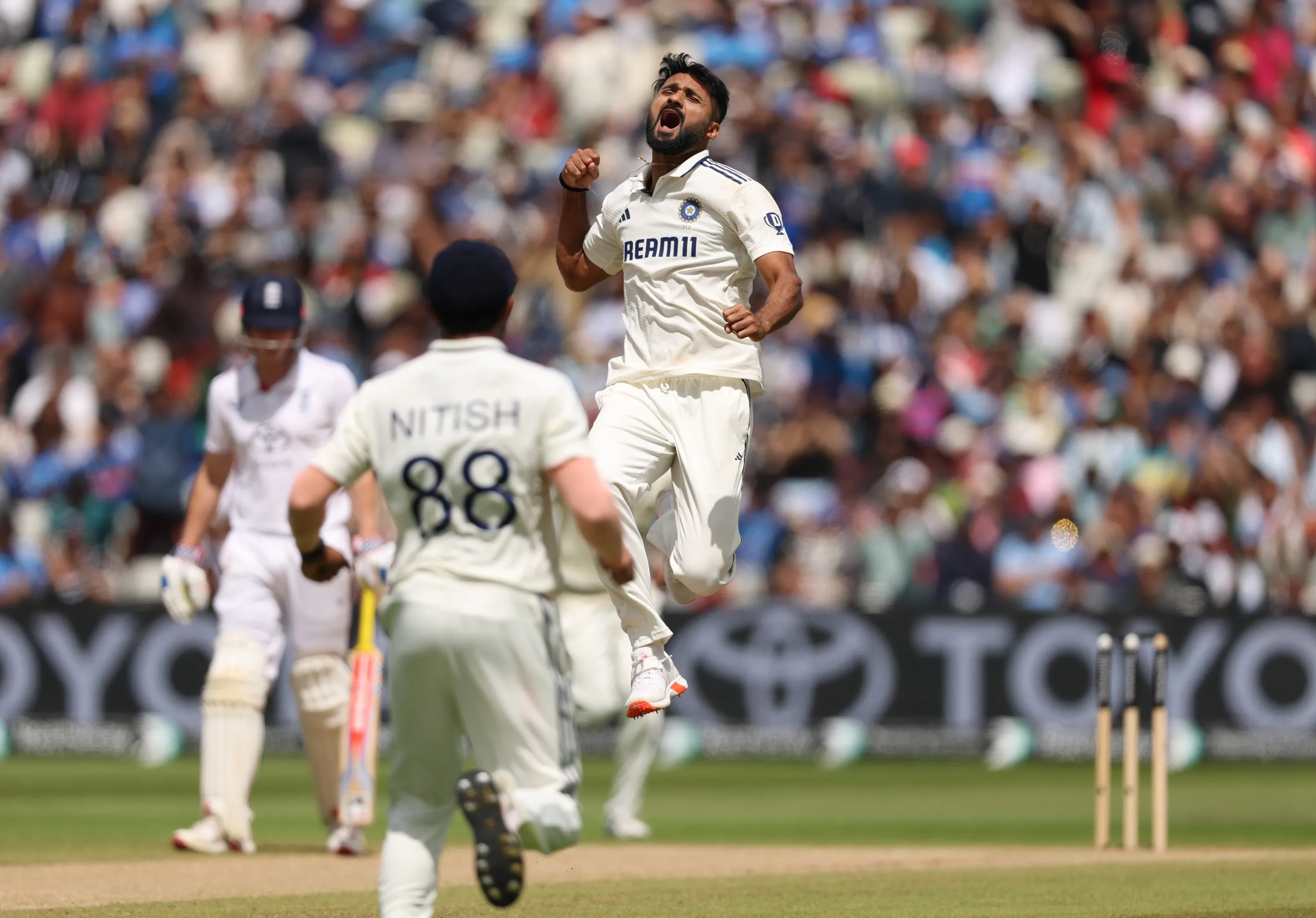 Did Gill Master His Captaincy in the Morning Session?