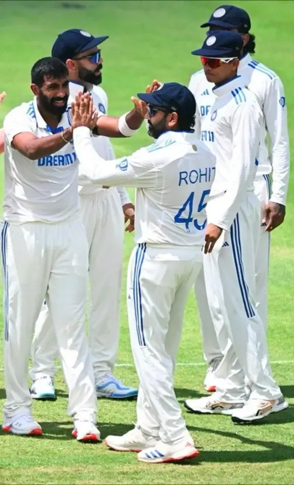 3rd Test: Australia Declares at 89/7, Sets a 275-Run Challenge for India