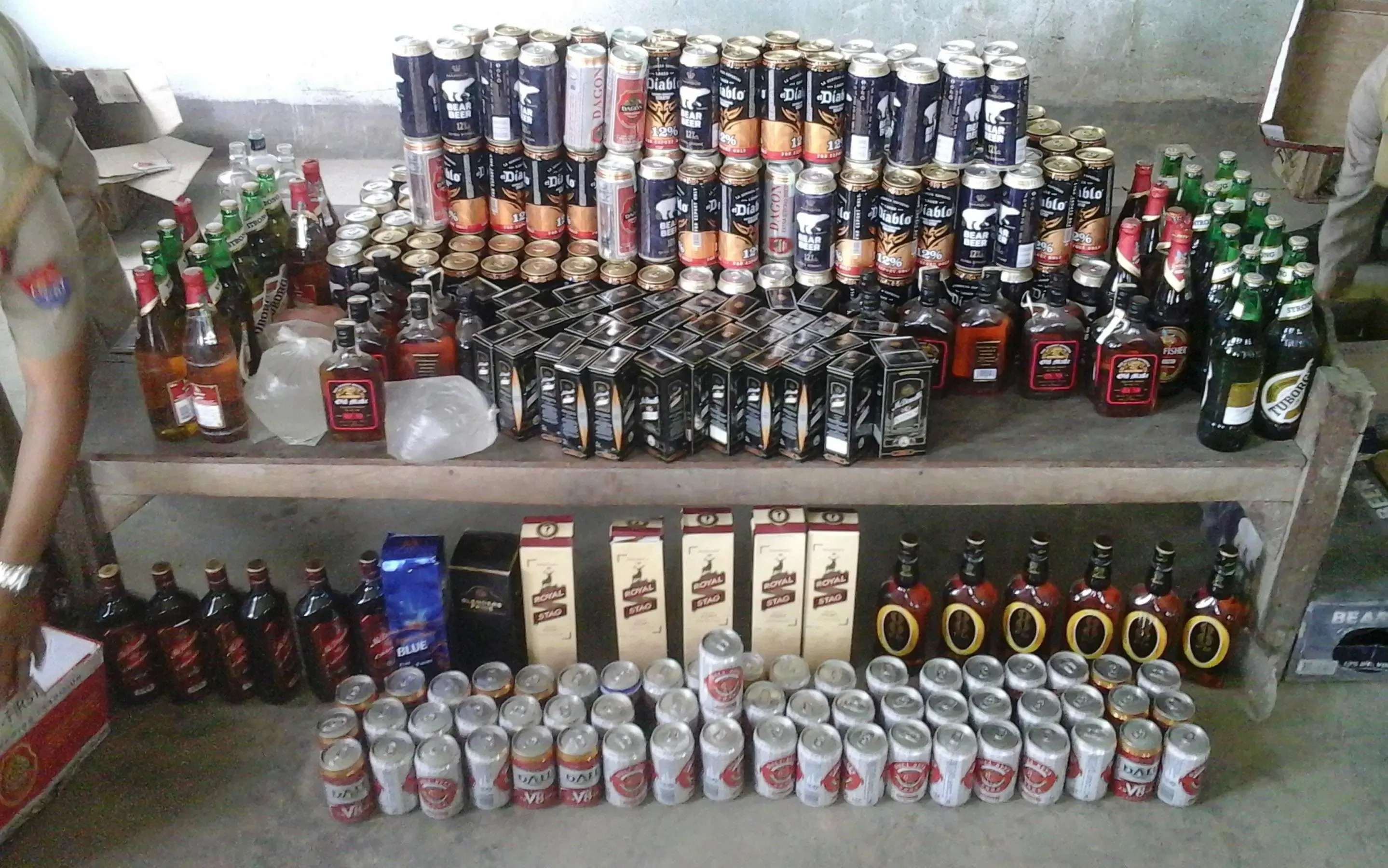 How Did Jamnagar Police Seize 481 Bottles of IMFL?