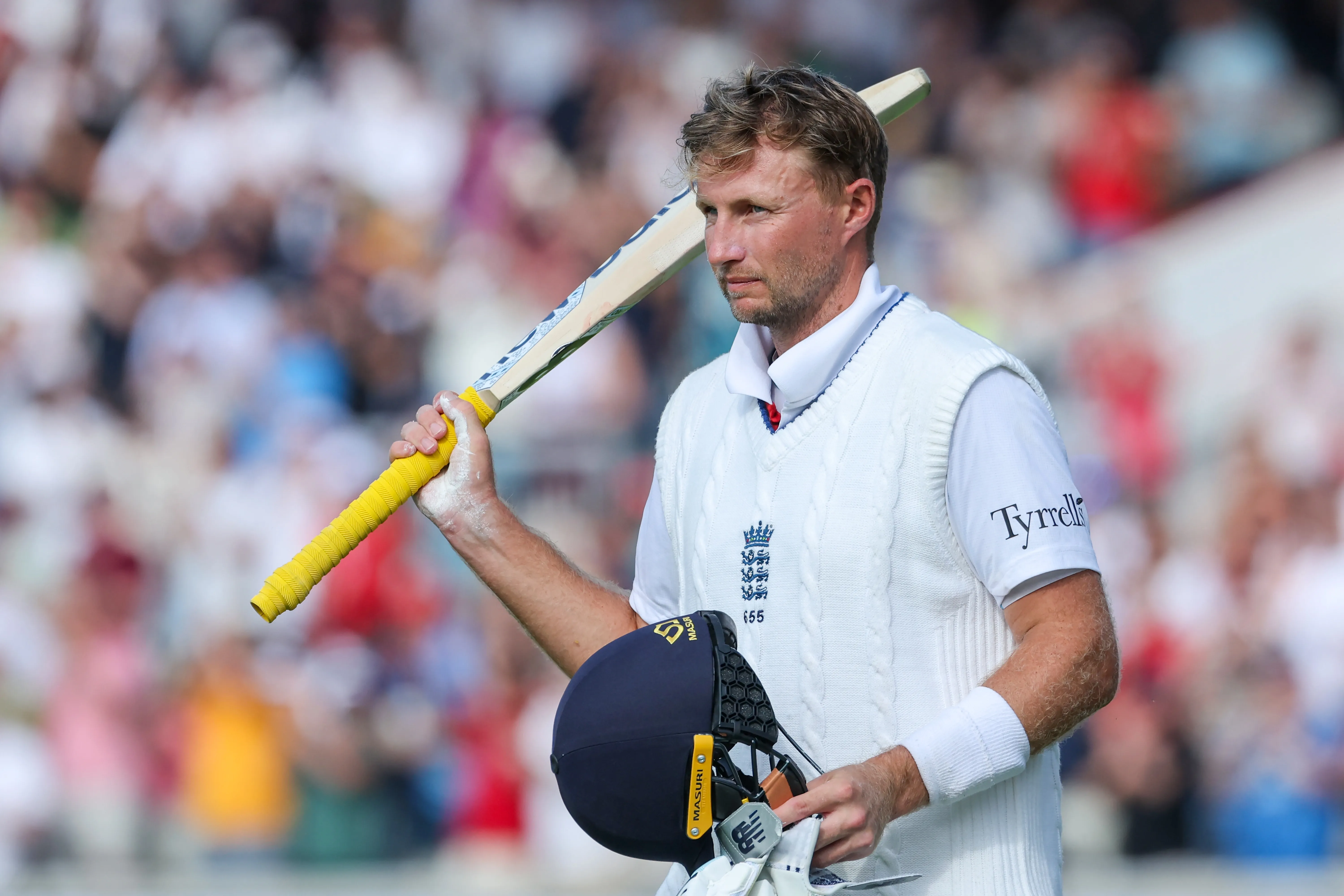 How Did Root's 150 and Stokes' Resilience Propel England to a 186-Run Lead Over India?