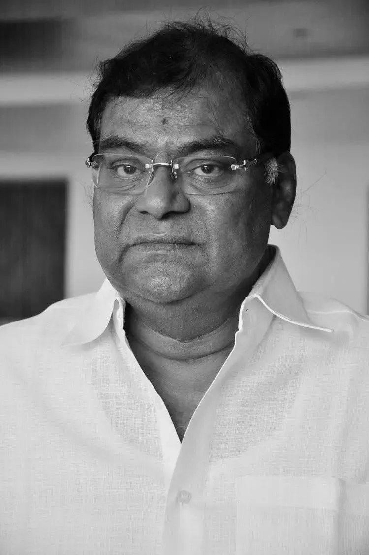 क्या तेलुगु सिनेमा के दिग्गज कोटा श्रीनिवास राव का निधन हमारी फिल्म इंडस्ट्री के लिए एक बड़ी क्षति है?