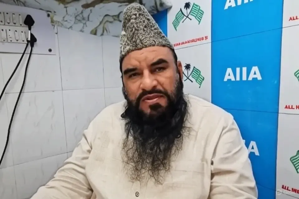 क्या सपा संविधान का सम्मान नहीं करती? : मौलाना साजिद रशीदी