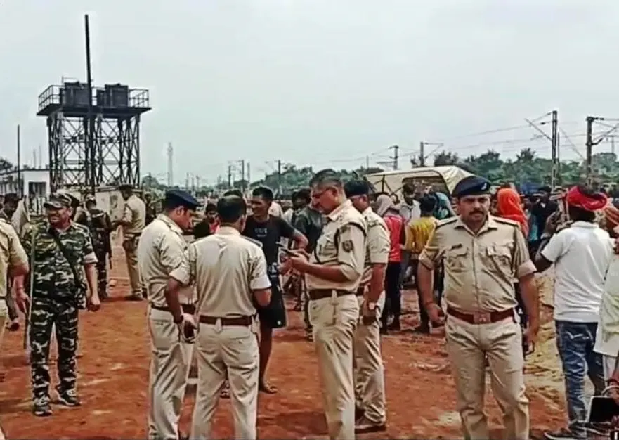 क्या बोकारो रेलवे साइडिंग पर अपराधियों ने की अंधाधुंध गोलीबारी?