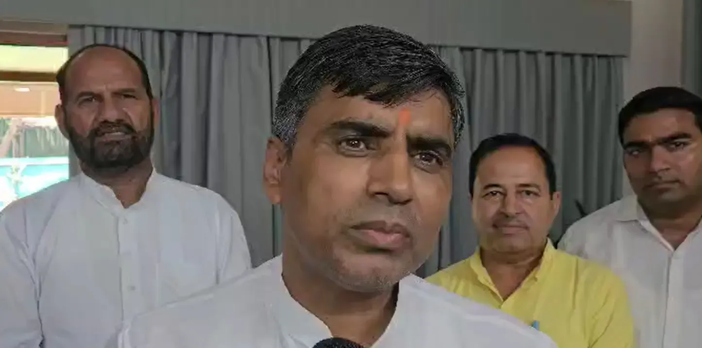 क्या सिक्किम को पड़ोसी देश बताने के लिए कांग्रेस नेता पर मुकदमा चलना चाहिए?