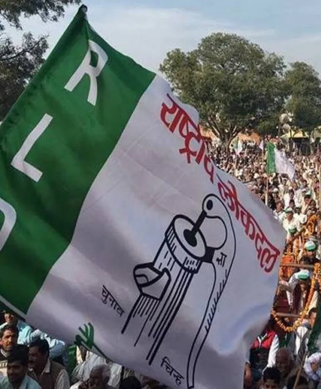 क्या नोएडा में दुकान के नाम को लेकर राजनीति गरमाई है? आरएलडी महासचिव ने कहा- पोस्टर लगाने से कोई हिंदू नहीं बन जाता