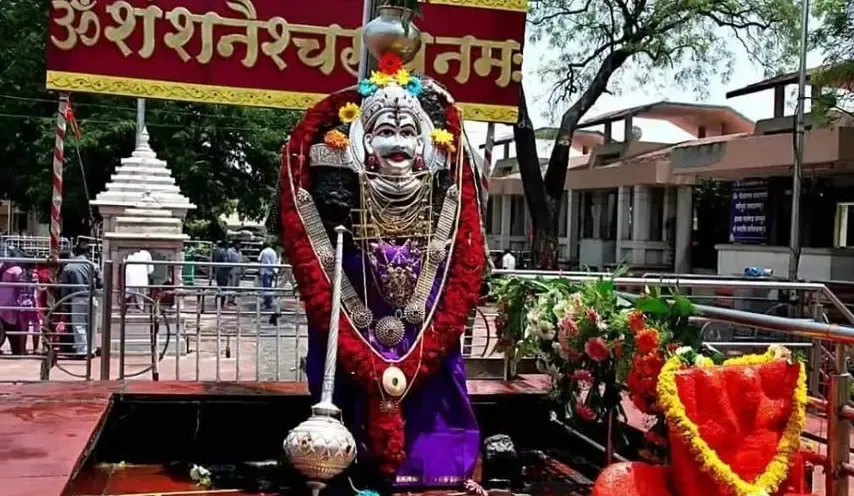 क्या न्याय के देवता को मनाने के लिए इन शनि धाम में जाना चाहिए?