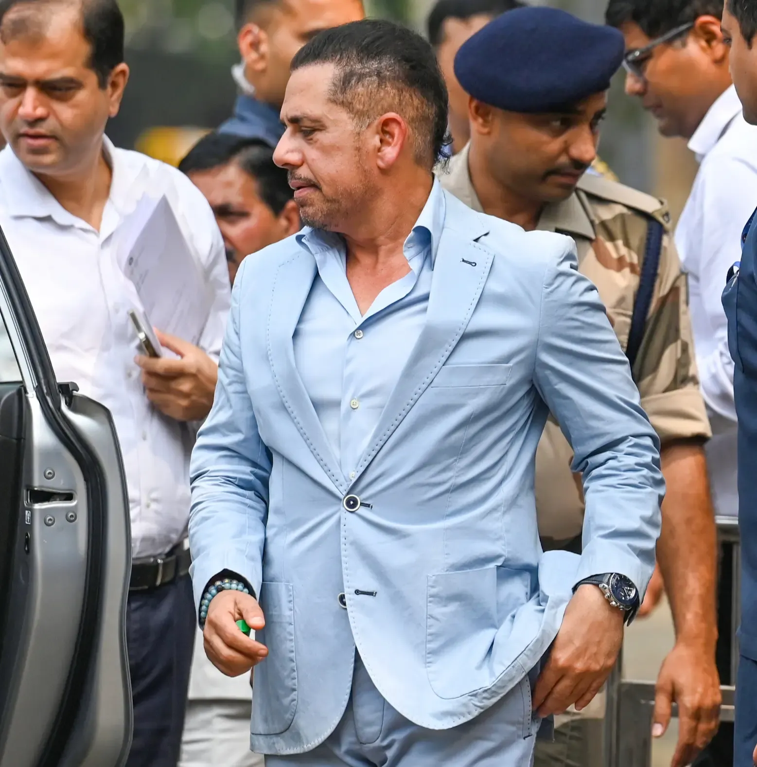 क्या पीएमएलए के तहत रॉबर्ट वाड्रा के खिलाफ ईडी की चार्जशीट में मनी लॉन्ड्रिंग का आरोप है?