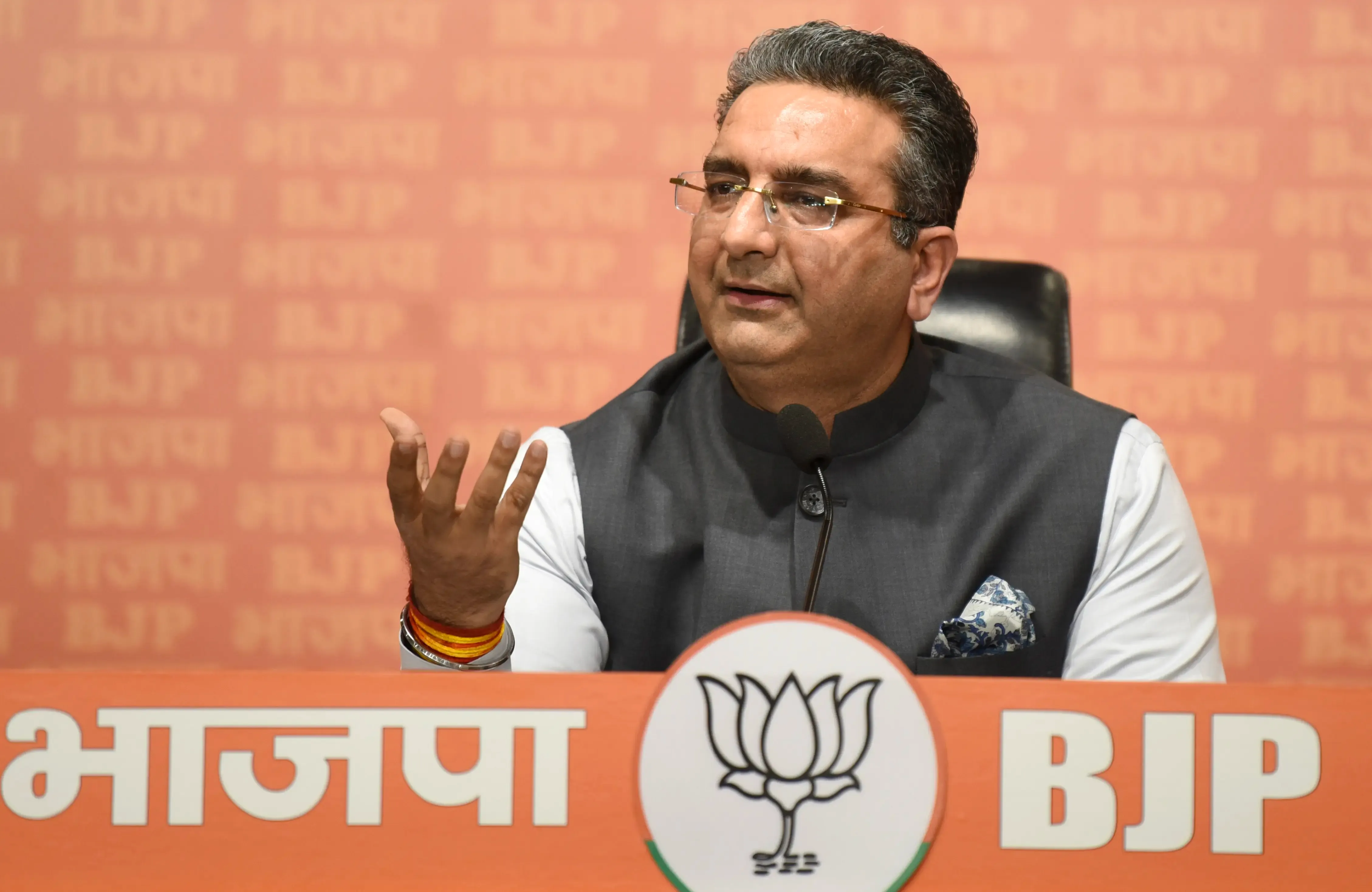 क्या राहुल गांधी और तेजस्वी यादव को बिहार की जनता से माफी मांगनी चाहिए? : गौरव भाटिया