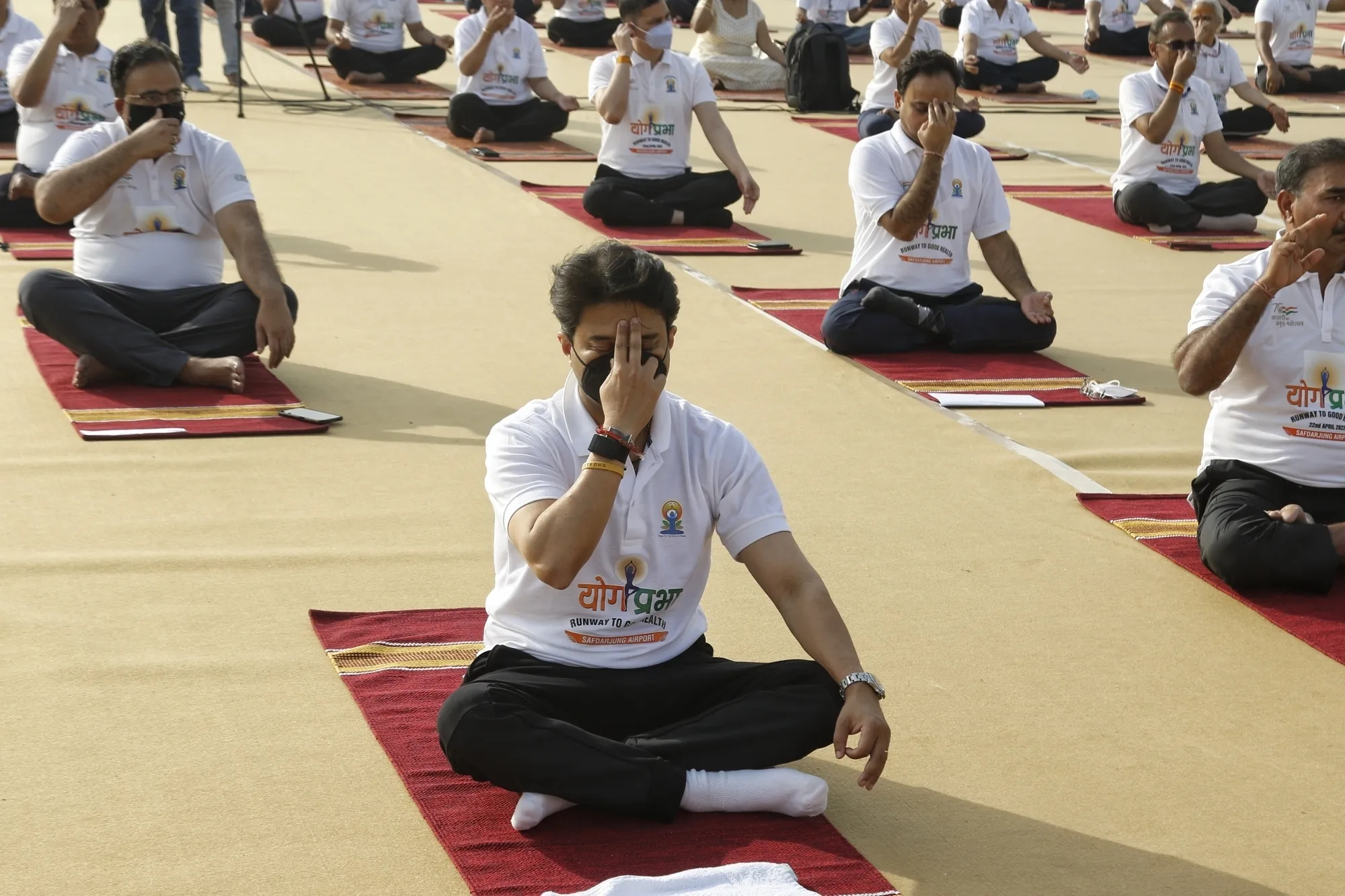क्या आज की भागदौड़ भरी जिंदगी में योग आवश्यक है?