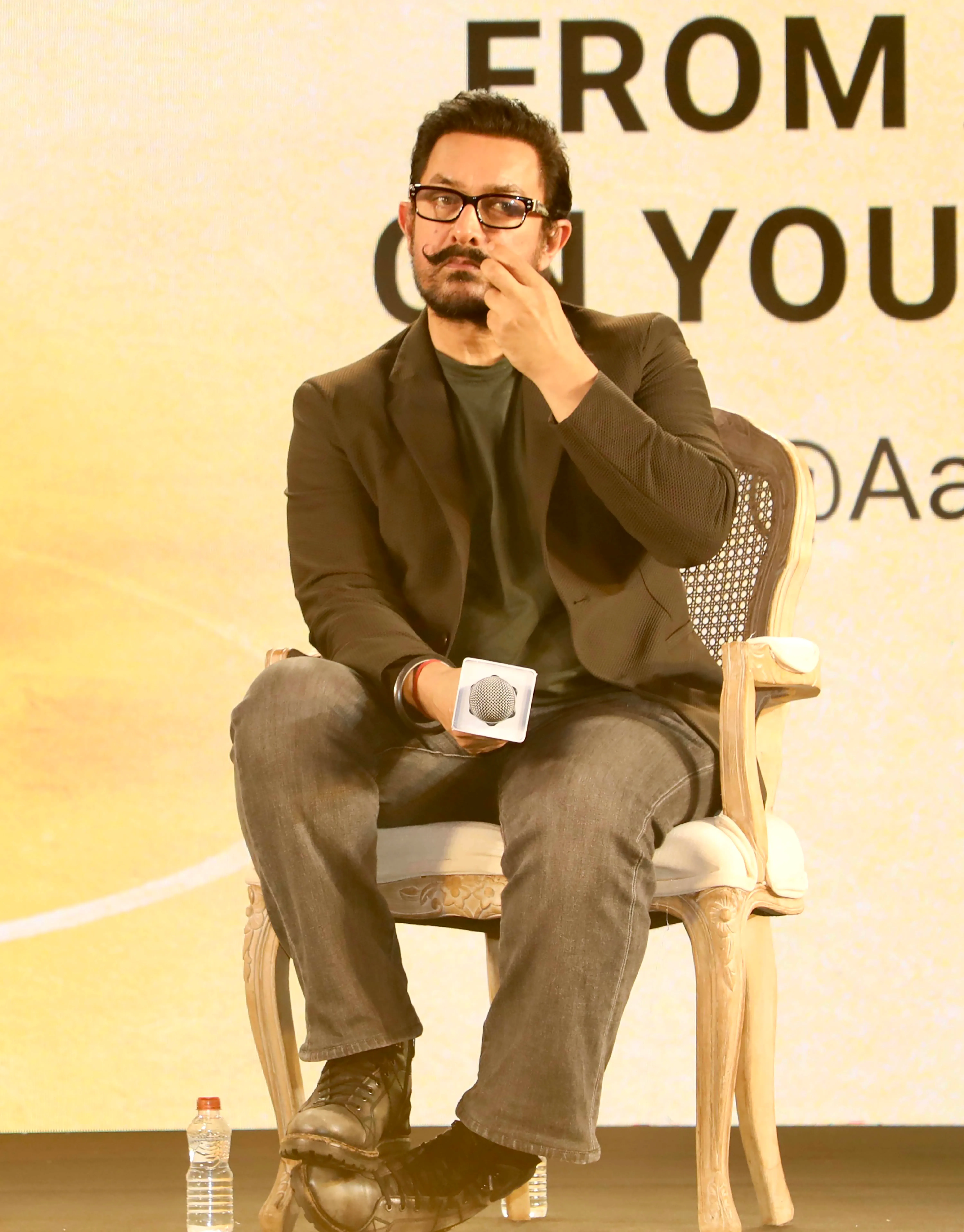 Did Aamir Khan Just Call His 3 Idiots Co-Star Achyut Potdar a Wonderful Human Being and Great Colleague?