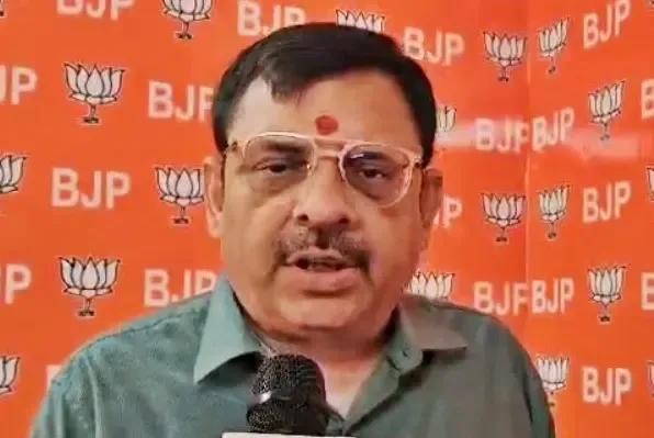 AAP and BJP Clash Over Admission of 10 Rohingya Children to Delhi Government School