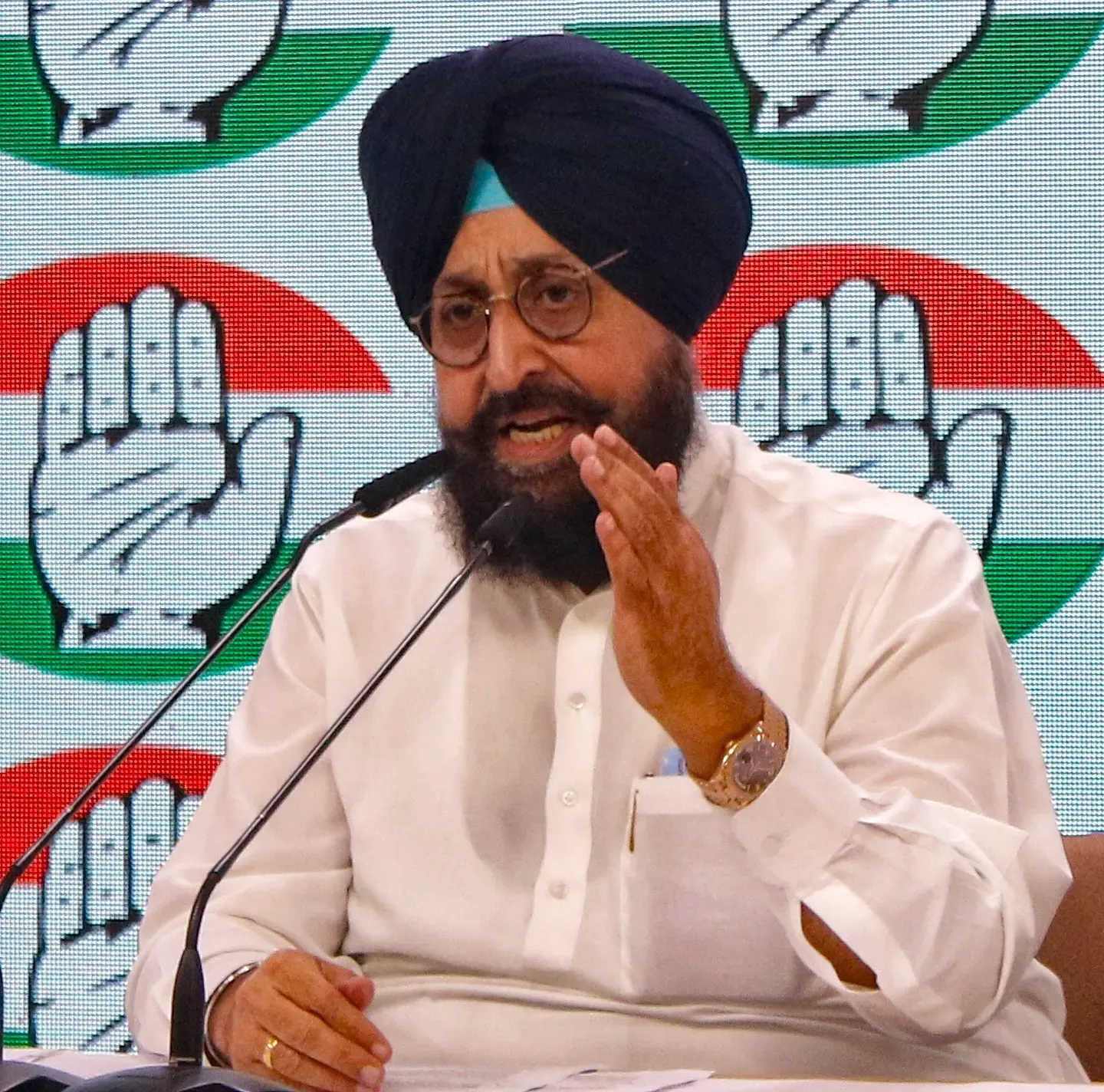 AAP's Promises to Women: Punjab's Unfulfilled Pledge and Delhi's New Allurements, Says Partap Singh Bajwa