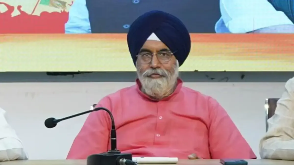 BJP Criticizes AAP for Inaction on MCD Contract Staff Regularization