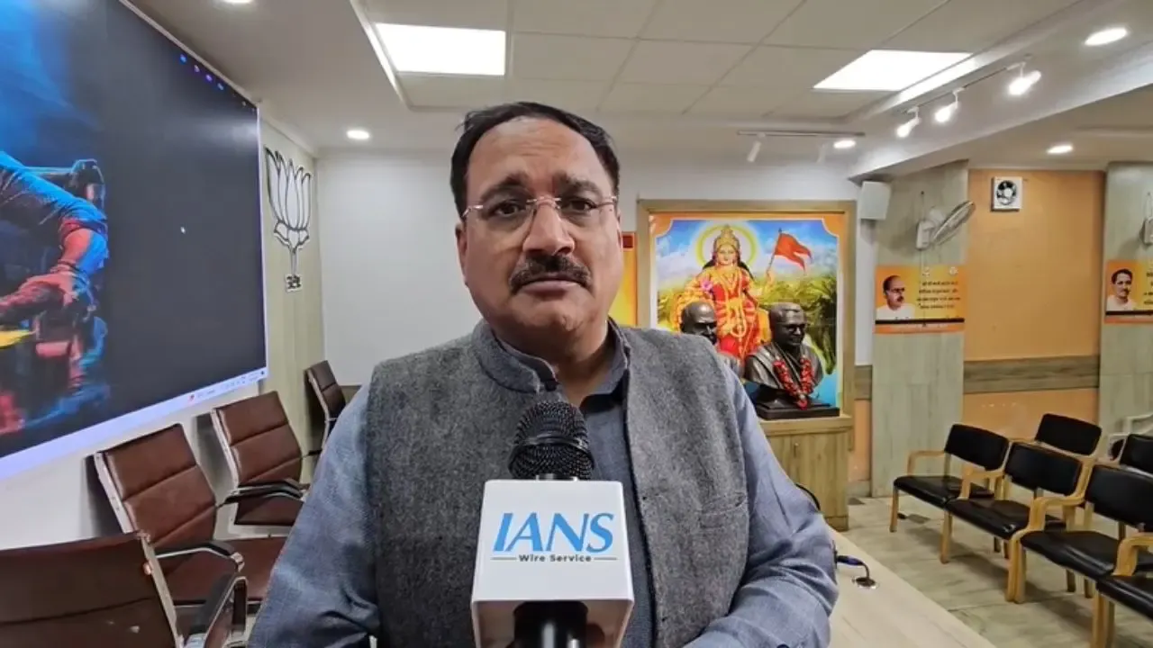 BJP's Sachdeva Claims AAP is in Troubled Waters Following Sisodia's Seat Shift