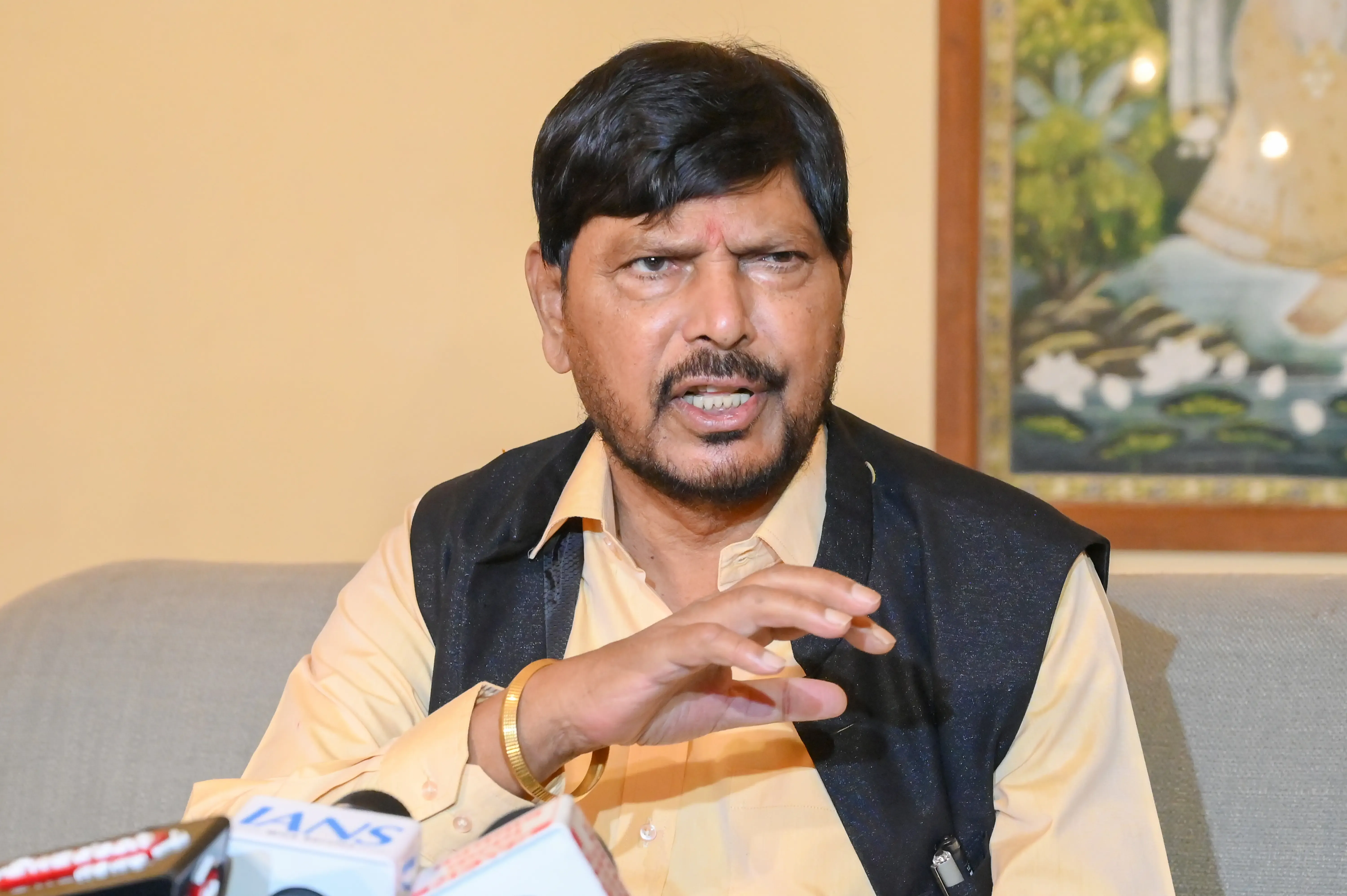 क्या 'आरोग्य फेस्ट 2025' का समापन केंद्रीय राज्यमंत्री आठवले की मौजूदगी में हुआ?