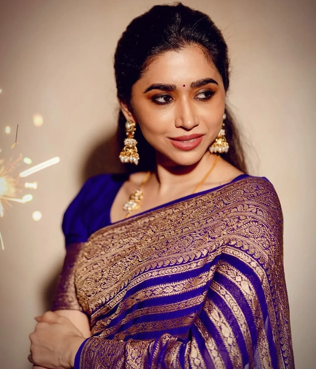 Why Did Aarti Ravi Praise Her Sons for Strength?