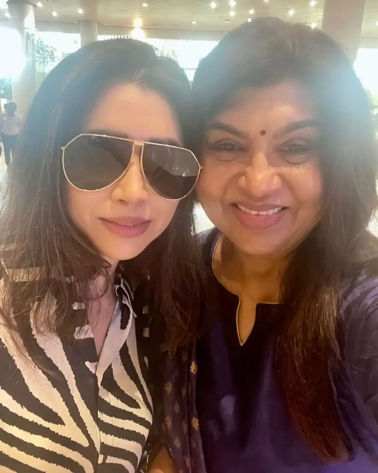 Did Aarti Ravi's Mother Sujatha Vijayakumar Refute Actor Ravi Mohan's Allegations?