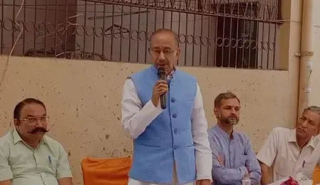 क्या दिल्ली नगर निगम आवारा कुत्तों की समस्या का समाधान करने जा रहा है? : विजय गोयल