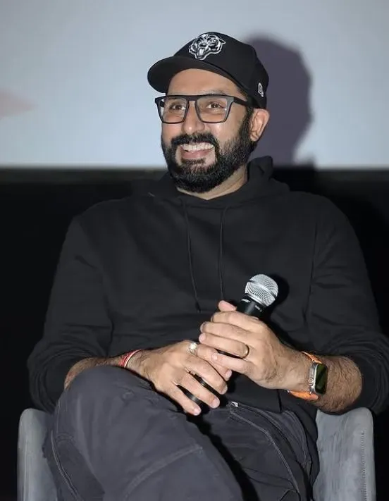 Did Abhishek Bachchan Brave 2 Degree Celsius in a Kurta-Pyjama for 'Kaalidhar Laapata'?