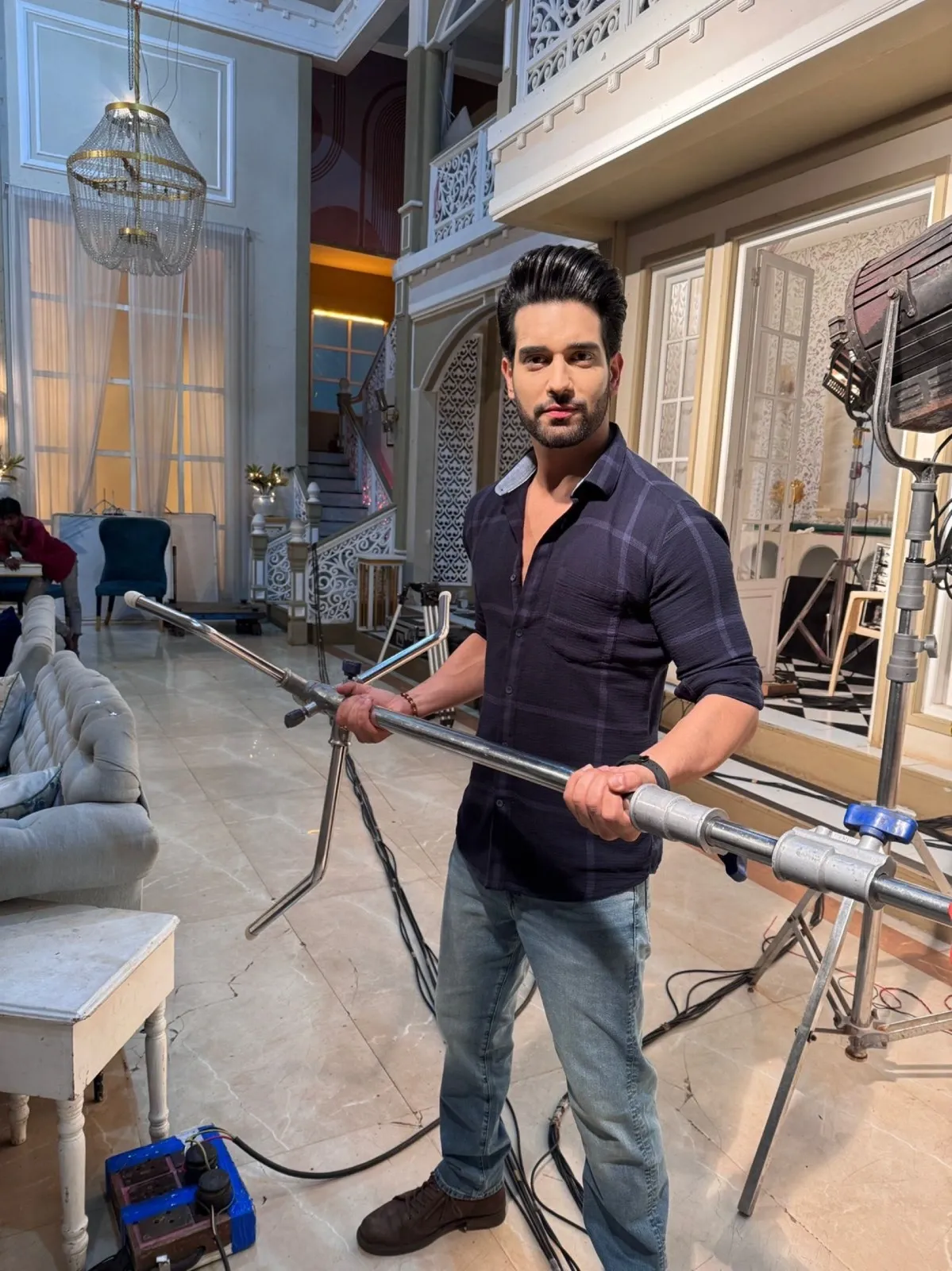 How Does Abhishek Malik Stay Fit During His Busy Schedule on the Set of 'Jamai No. 1'?