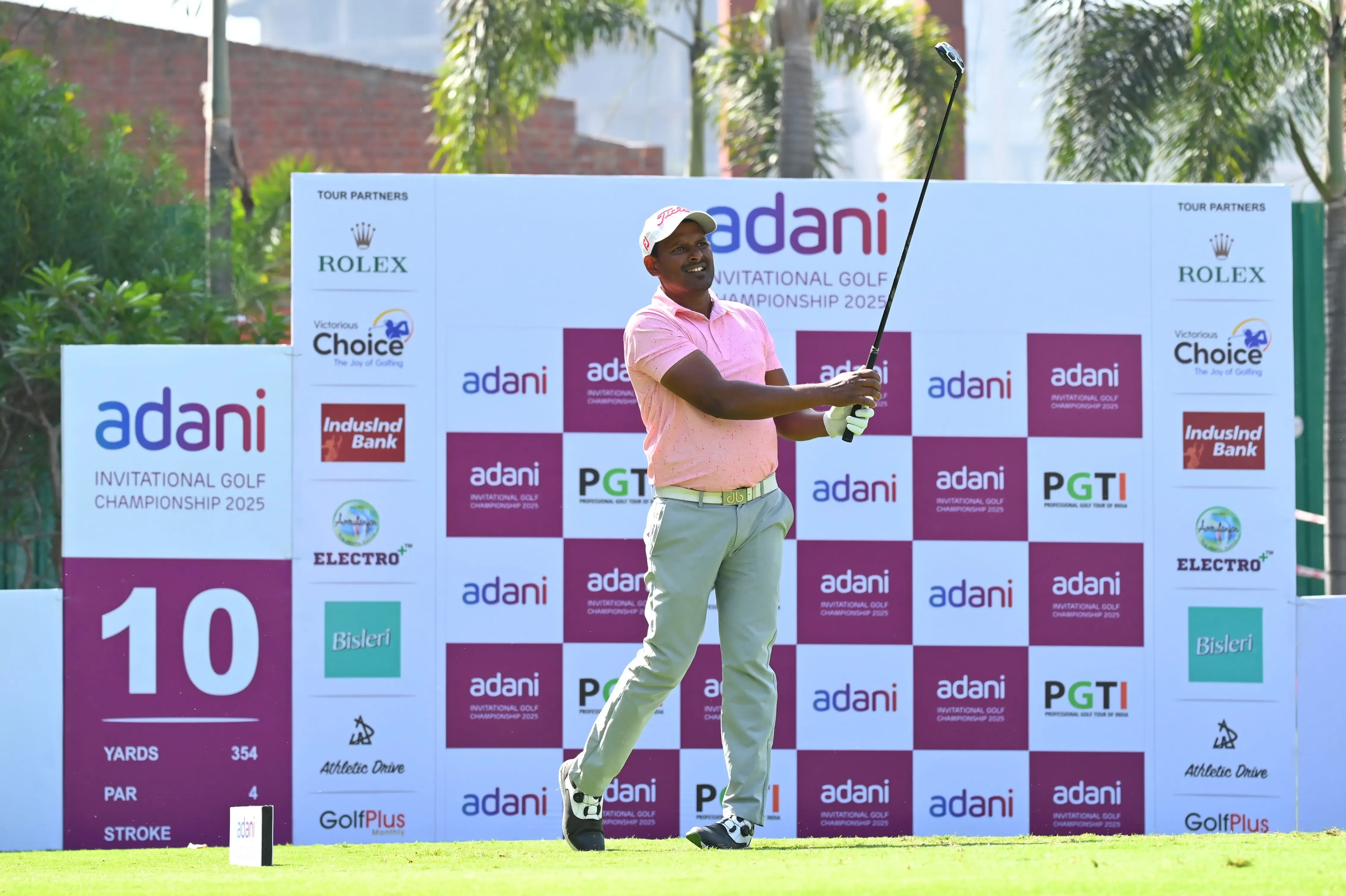 Adani Invitational Golf: Thangaraja and Talwar Share Top Spot After First Round