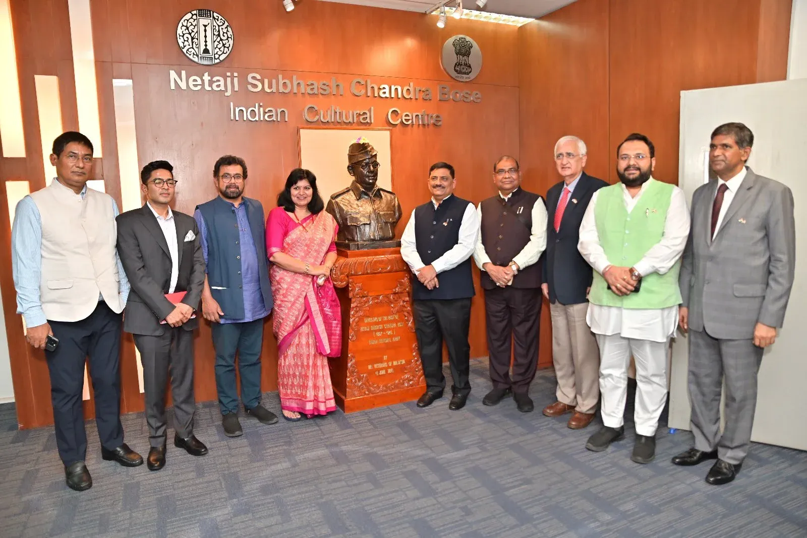 Did the All-Party Delegation Honor Netaji Subhas Chandra Bose and Swami Vivekananda in Malaysia?