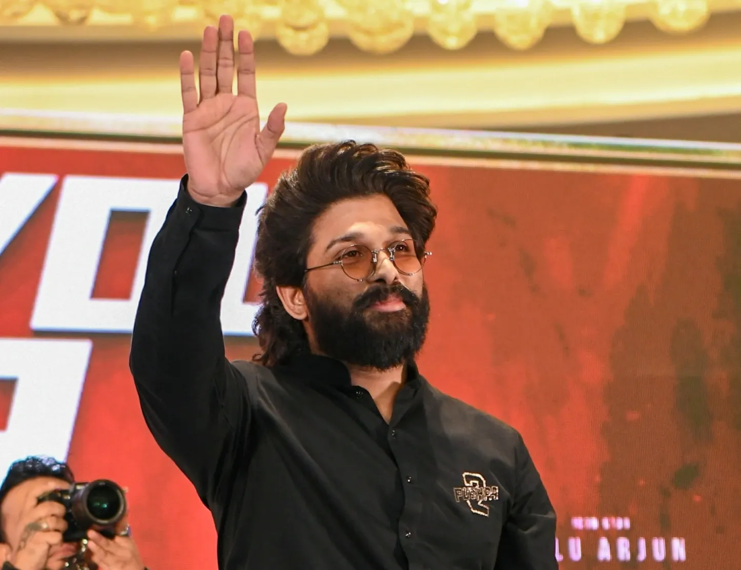Did Allu Arjun Present a Special Gift to His First Director Raghavendra Rao Garu?