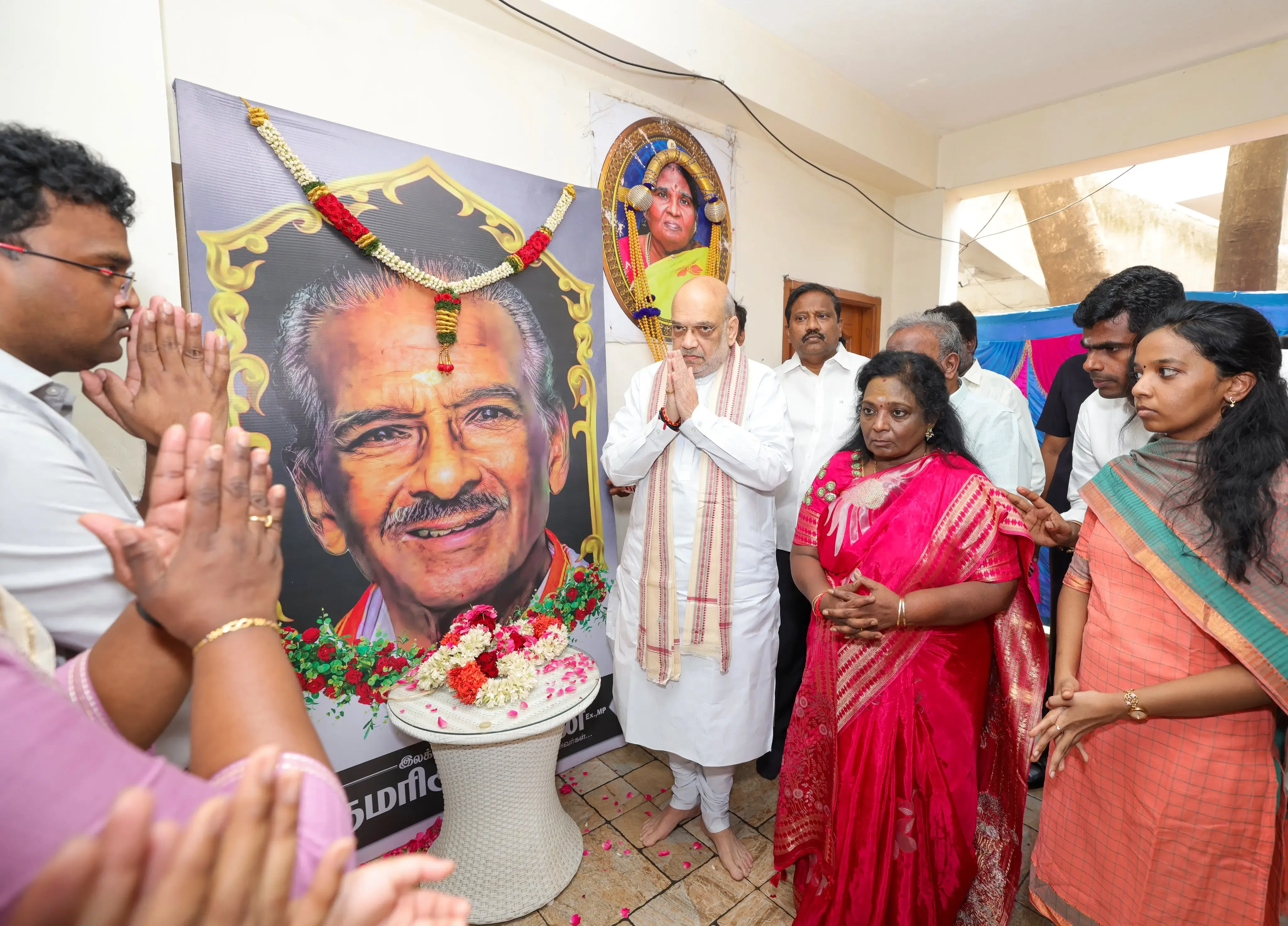 Amit Shah Engages with RSS Thinker Gurumurthy, Honors Kumari Ananthan