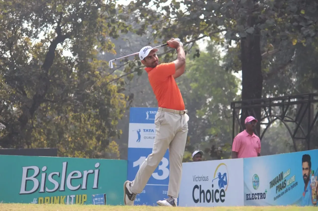 Ankur Chadha Soars with Incredible 63 to Lead at Final Qualifying Stage