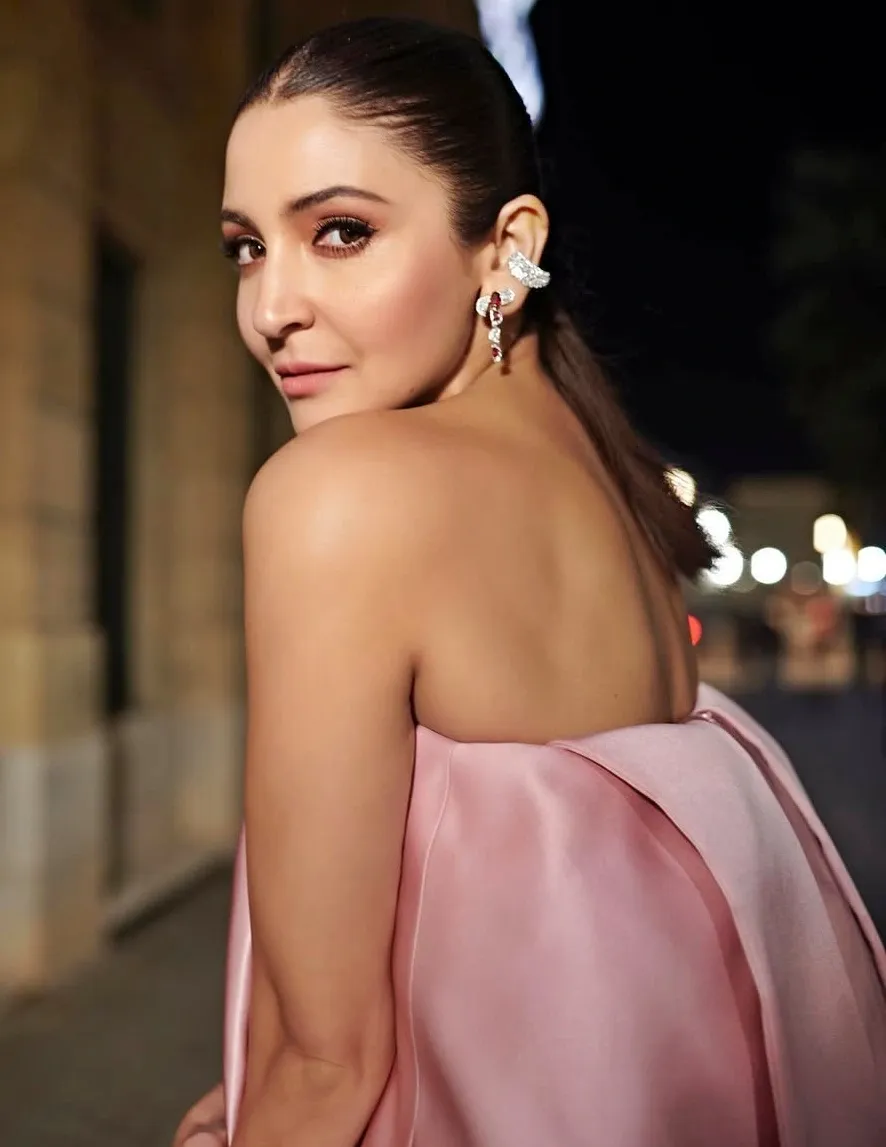 Why is Anushka Sharma Grateful to the Armed Forces Amid Rising Indo-Pak Tensions?
