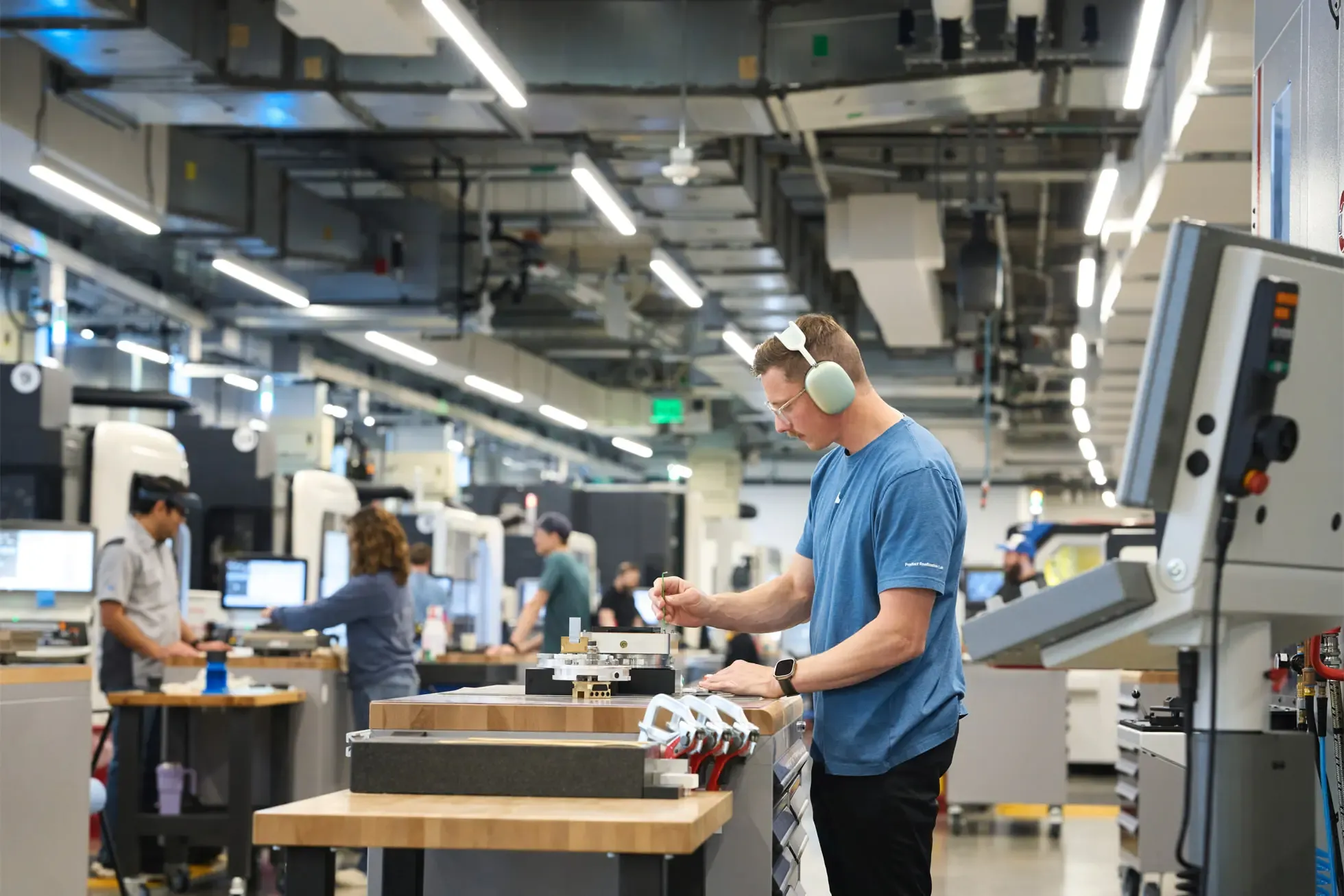 Apple Unveils $500 Billion Investment in US, Promises 20,000 New Jobs