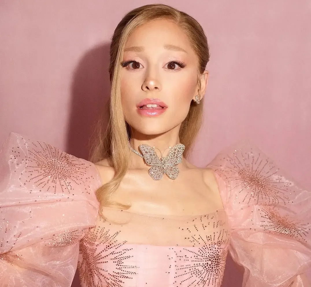 Ariana Grande Discusses Reuniting Her Divorced Parents