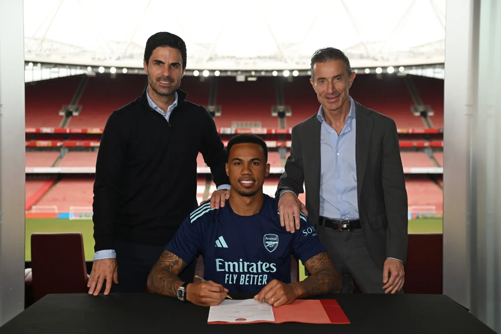 Did Arsenal Defender Gabriel Magalhaes Just Sign a New Long-Term Contract?