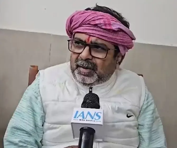 Avadh Ojha Compares Arvind Kejriwal to Lord Krishna: Exclusive IANS Interview
