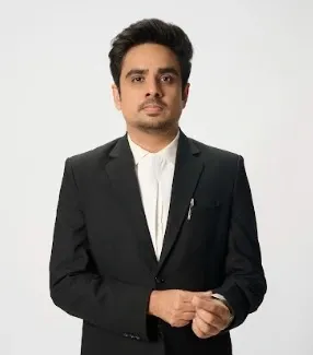How Did Ashish Verma’s Legal Background Influence His Role in ‘Court Kacheri’?