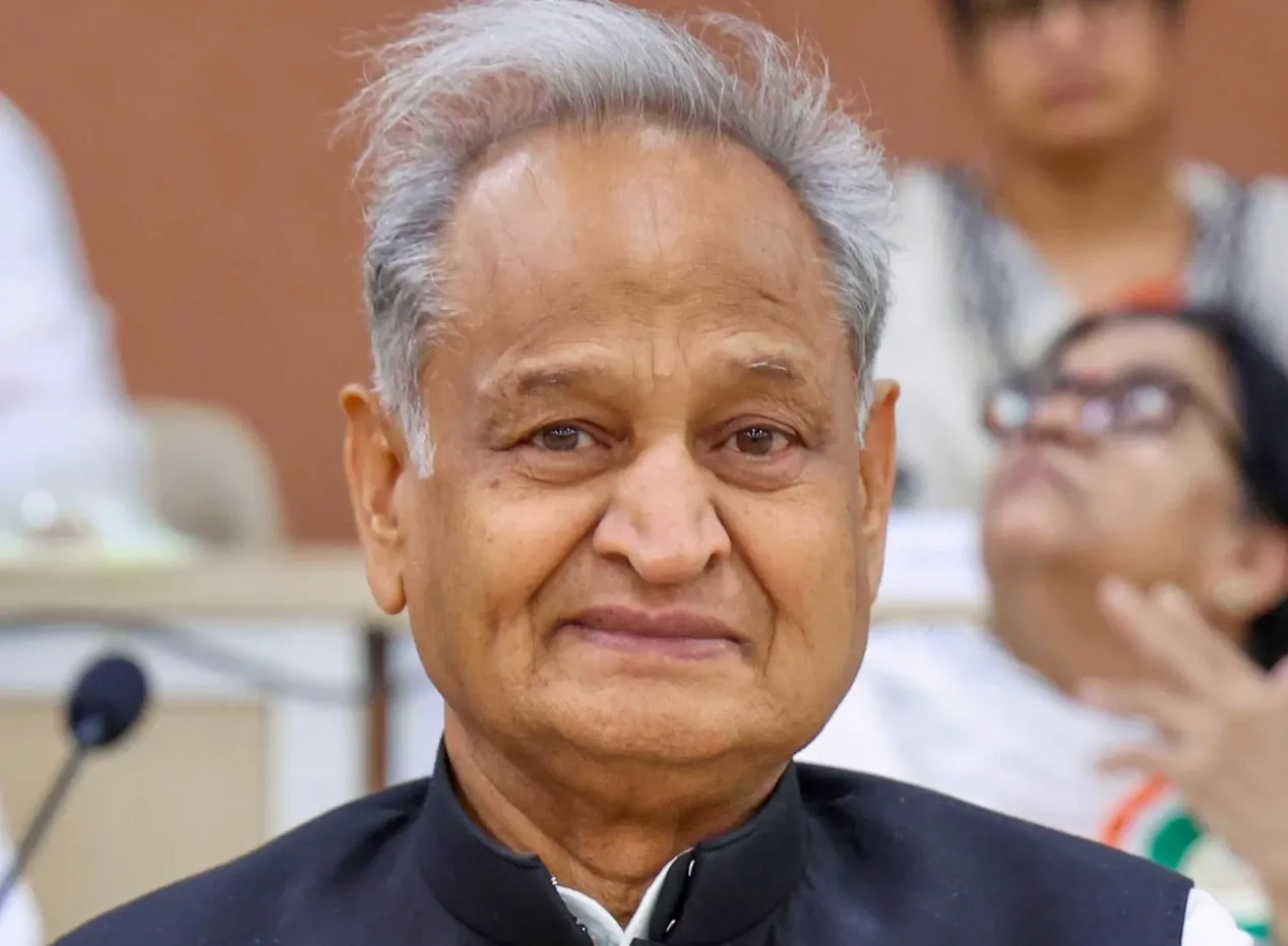 Why is Ashok Gehlot questioning the US's role in the India-Pakistan ceasefire?