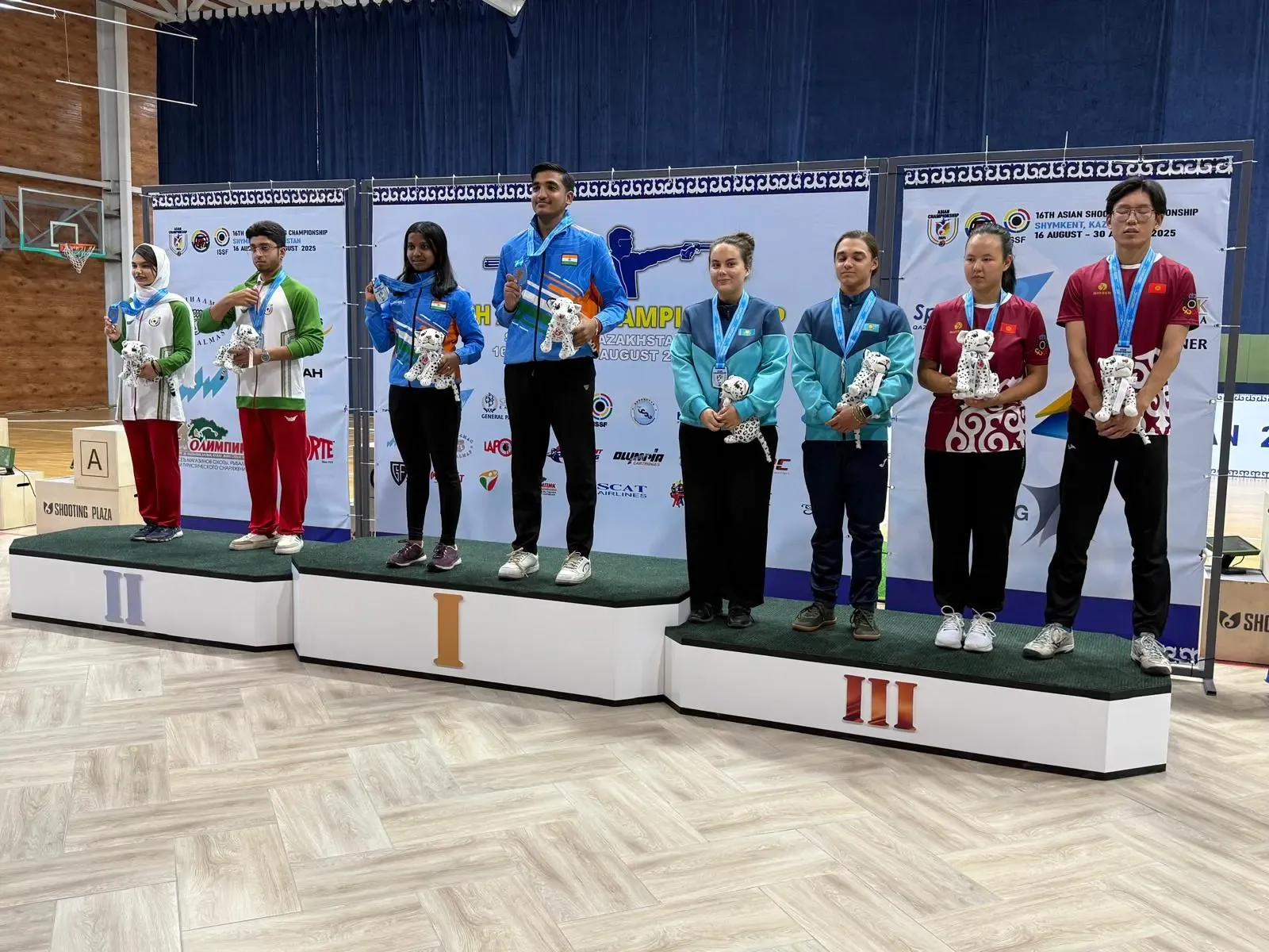 Did Suruchi and Saurabh Win Bronze at the Asian Shooting Championships?