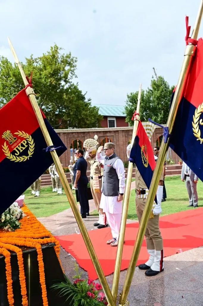 Will CM Omar Abdullah Restore Statehood at the I-Day Parade in Srinagar?