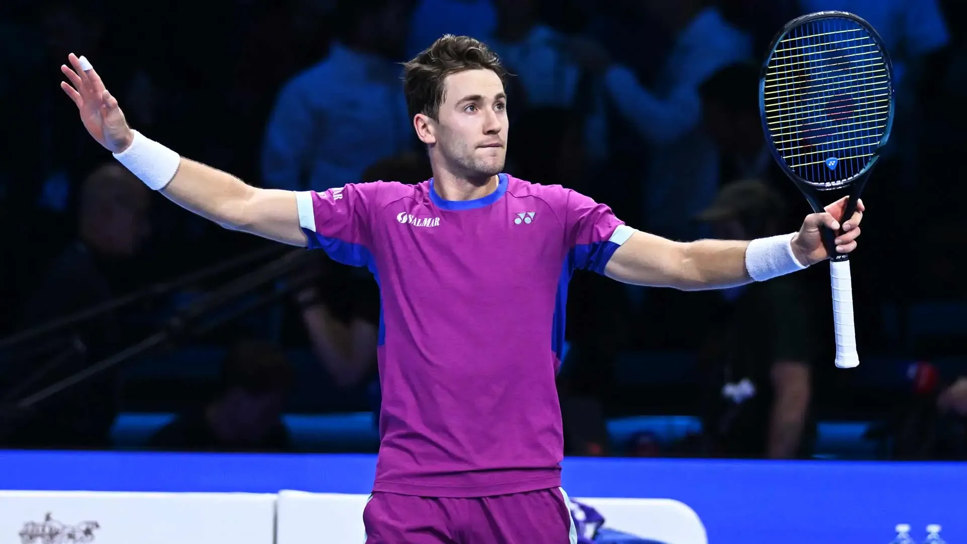 Australian Open: Ruud and Nishikori Triumph in Five-Set Showdowns