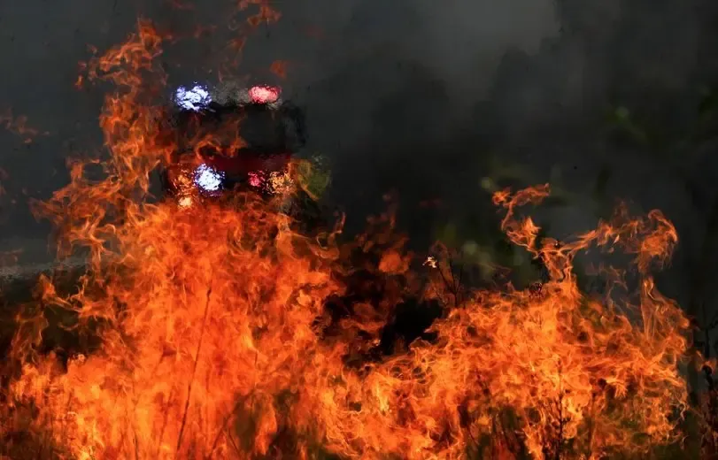 Australian Prime Minister Unveils Disaster Assistance for Communities Impacted by Severe Bushfire