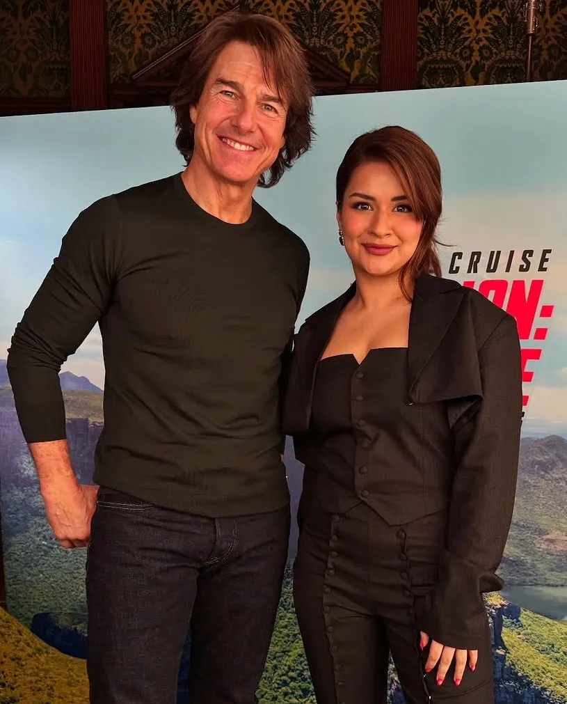Did Avneet Kaur Teach the ‘Namaste’ Gesture to Tom Cruise?
