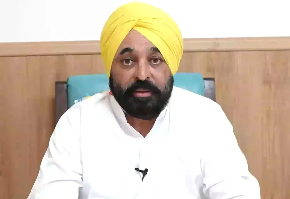 क्या बाढ़ से बर्बाद हुई फसलों के लिए किसानों को 20,000 रुपए प्रति एकड़ मुआवजा मिलेगा?