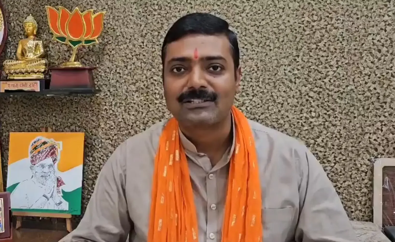 क्या बाबा बागेश्वर पर निशाना साधकर मजहबी तुष्टिकरण का नया बहाना है? अखिलेश यादव को राकेश त्रिपाठी का जवाब
