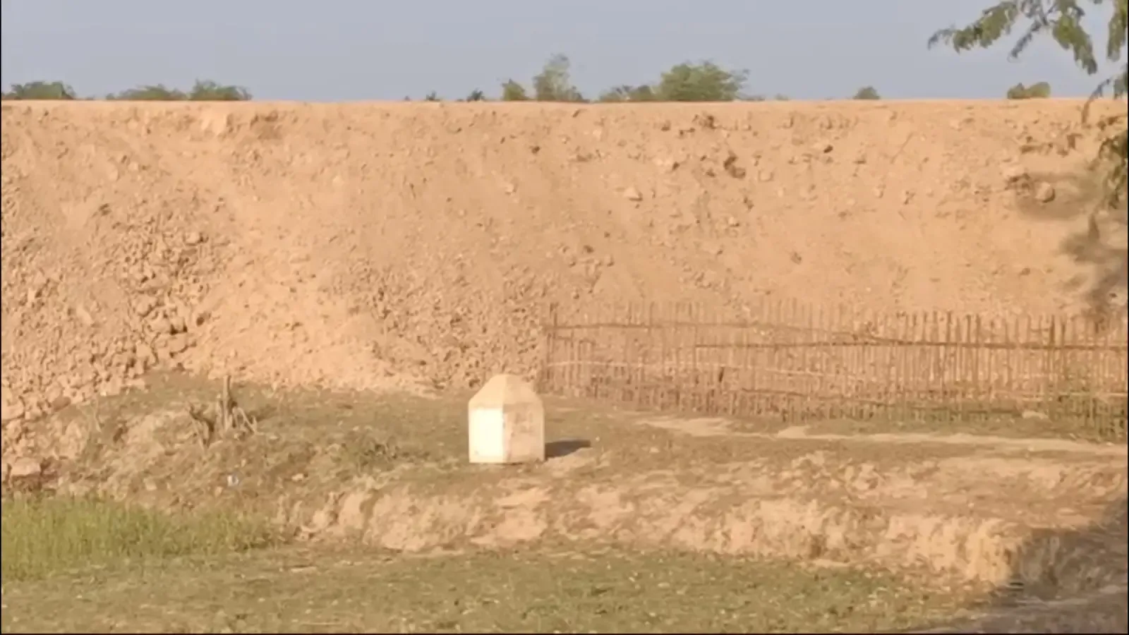 Tripura Engineers Assess Bangladesh Embankment's Impact on Border Areas