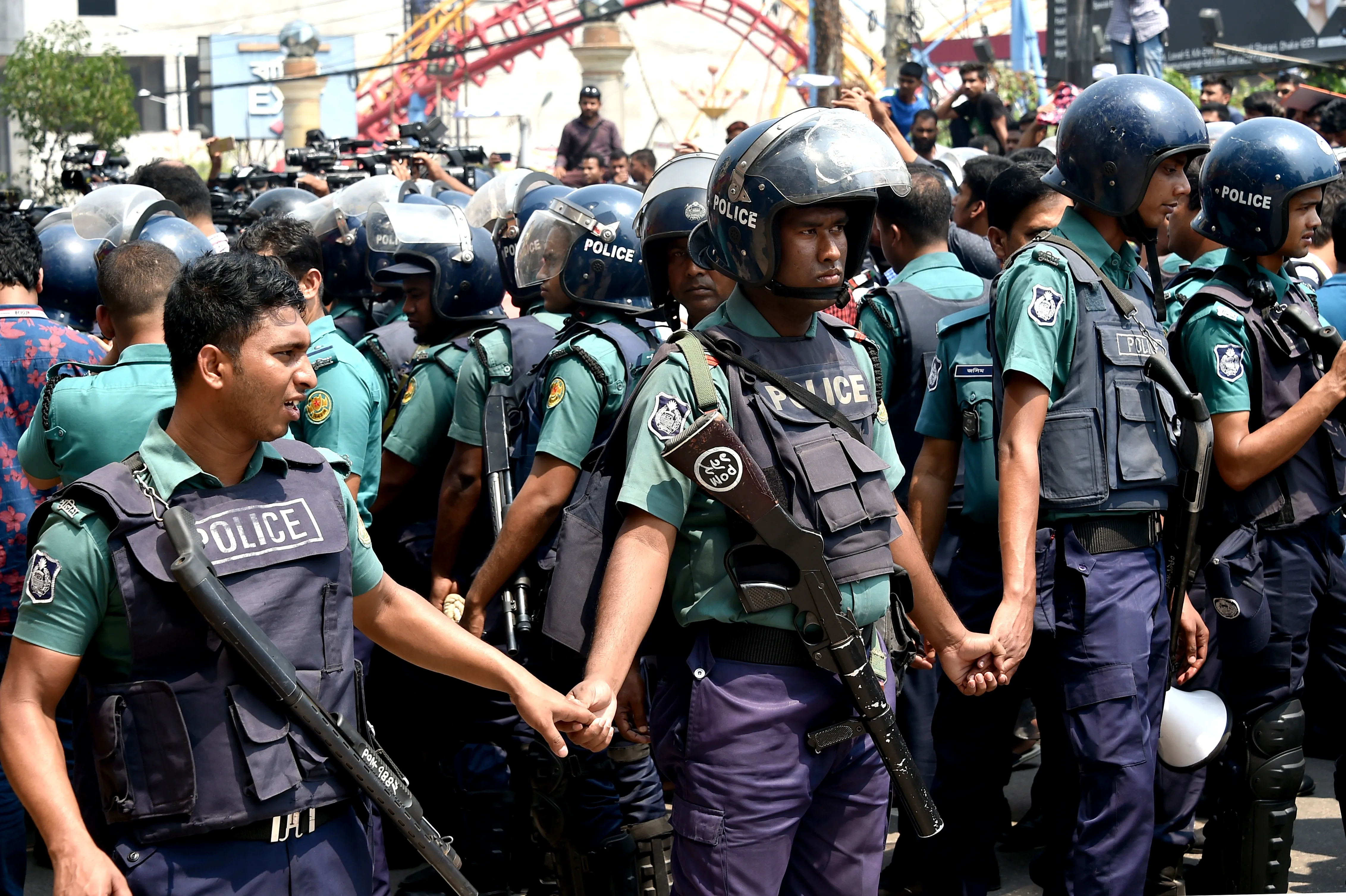Why Are Bangladesh Families of July Protest Victims Demanding Law Advisor's Resignation?